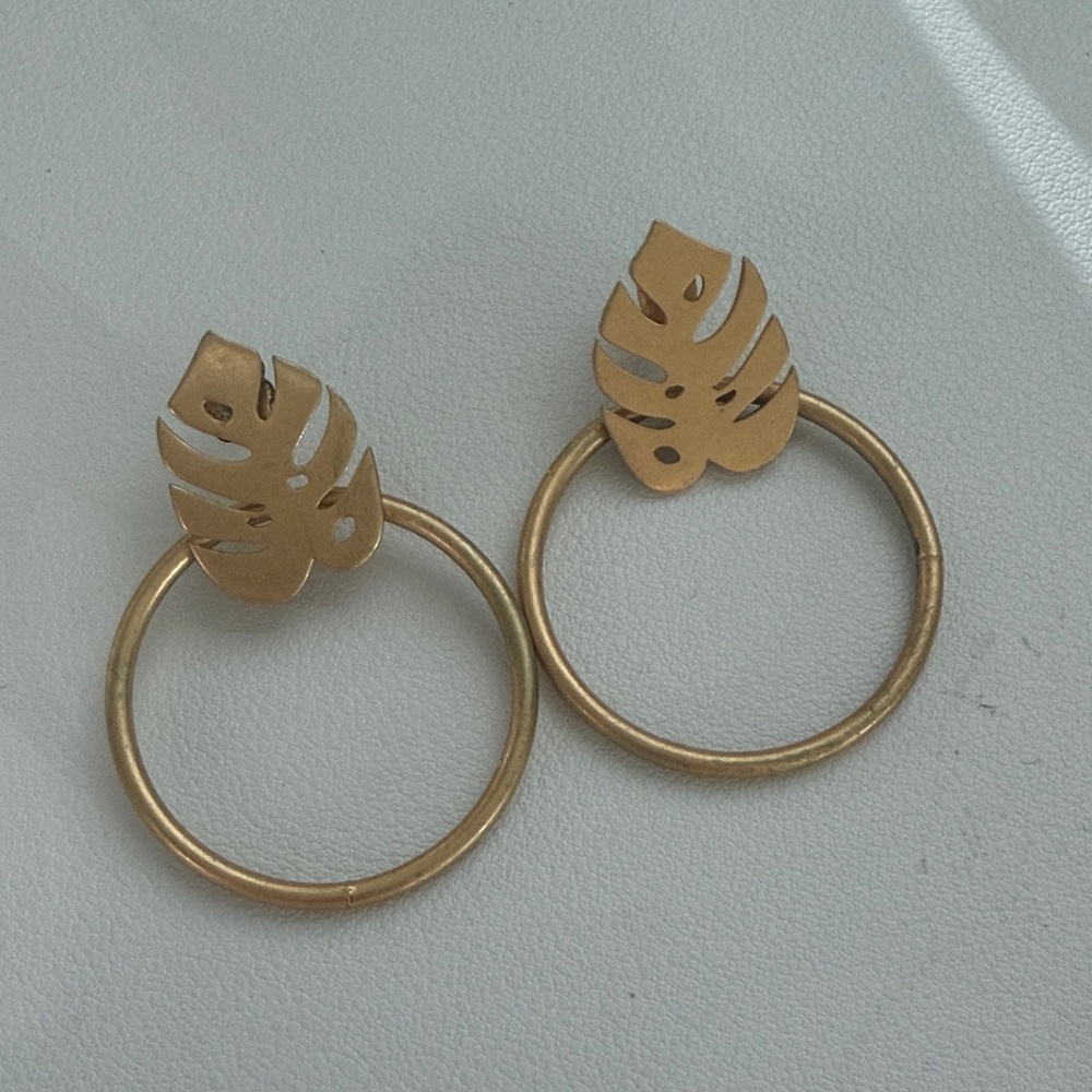 Madewell Gold Monstera Hoop Drop Earrings